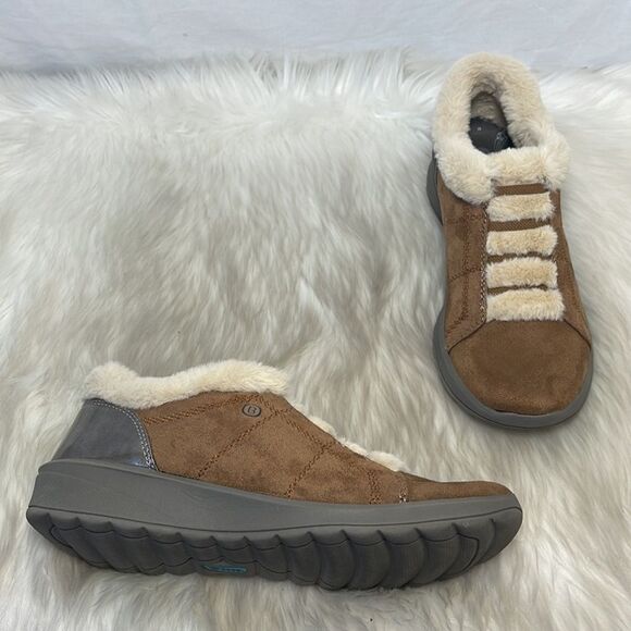 Bzees NWOT Golden Toffee Lined Booties Sz 8.5 - Picture 2 of 7